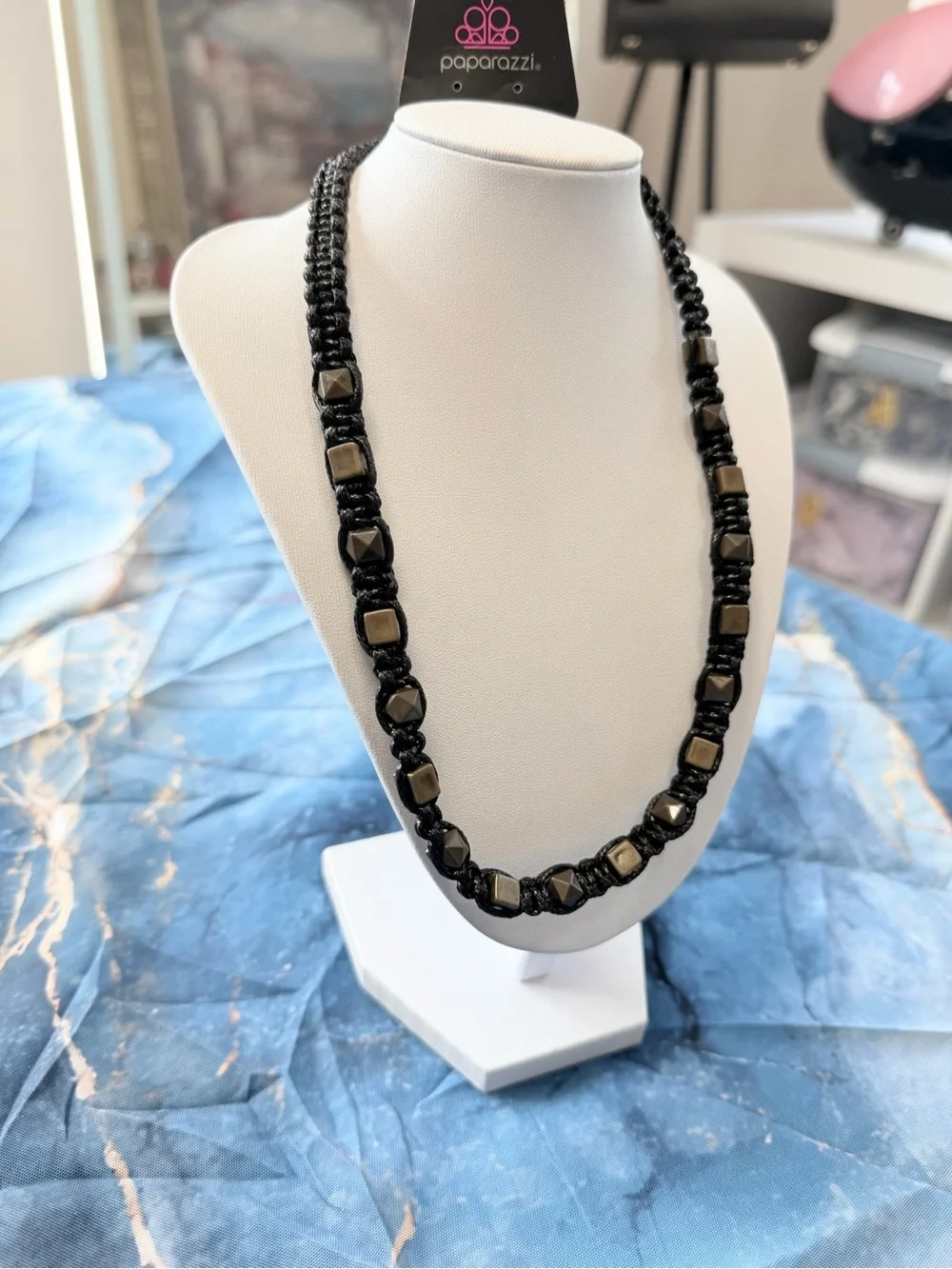 Men’s rope necklace with gems NWT!